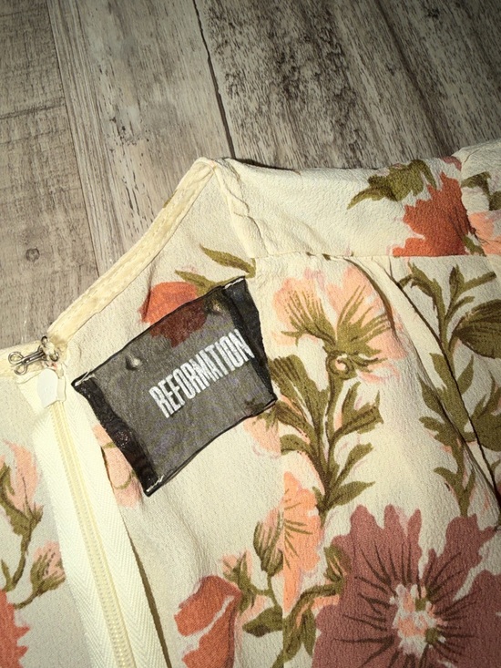 Reformation Grace Cream Floral Tie-Front Dress size 6 - Picture 5 of 6